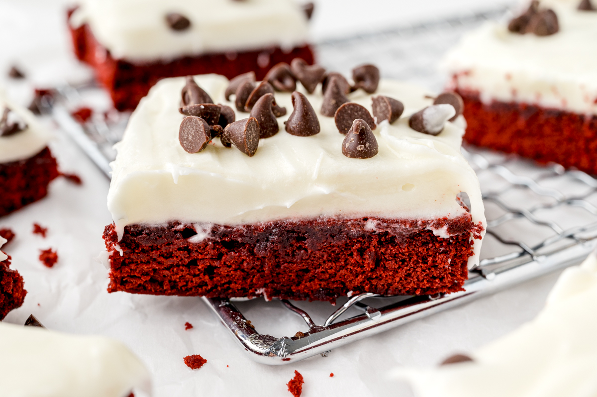 Easy Red Velvet Brownies: Tangy Cocoa Flavor, Fudgy Texture